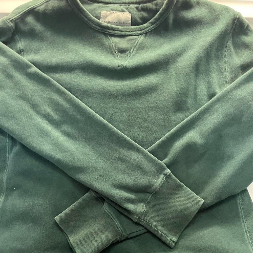 American Eagle Soft Green Sweatshirt
